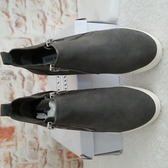 New Steve Madden Wedgie Leather Sneakers - Picture 13 of 13